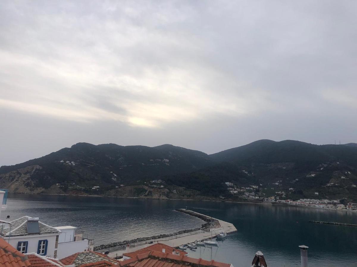 Evageliasvilla Sea View Skopelos stad Exteriör bild